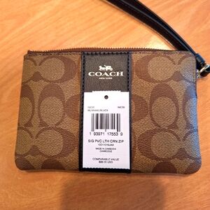 Brand New Coach Wristlet